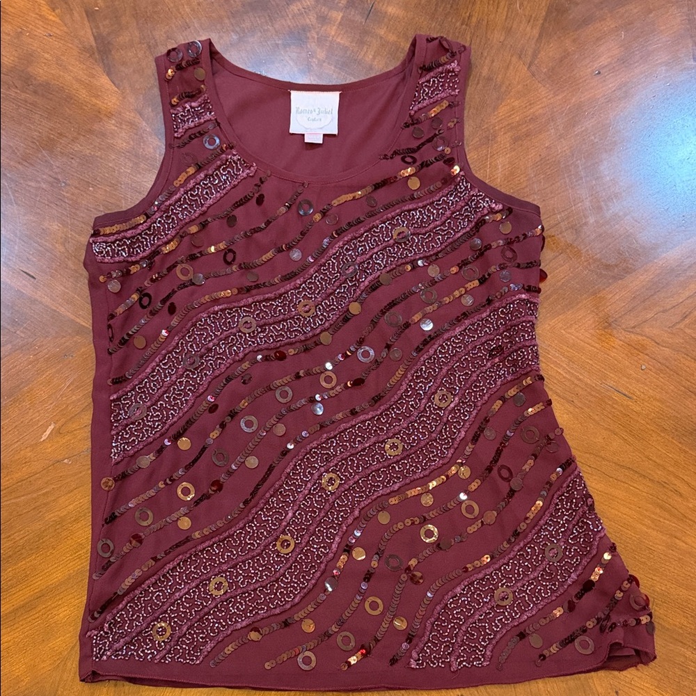 Romeo & Juliet Couture Burgundy Sequin Embellished Tank Top Large